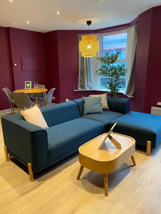 Aaron Wise - 17 Fitzhamon Apartments Кардифф Экстерьер фото